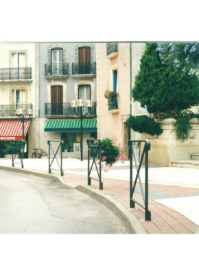 PLATINES ET FOURREAUX POUR BARRIÈRE MONTAGNACOISE