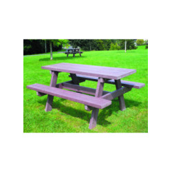 TABLE PIQUE-NIQUE...