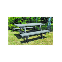 TABLE PIQUE-NIQUE...