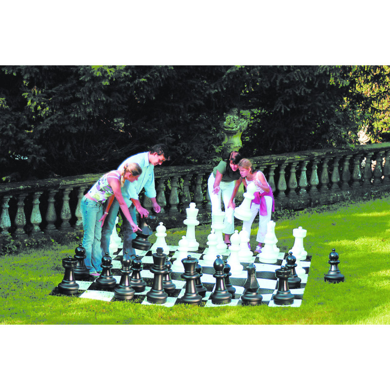 JEU DE DAMES ET D'ÉCHECS GÉANT