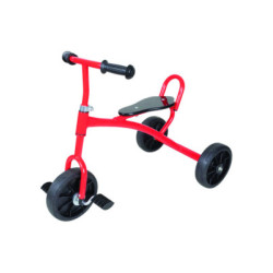 TRICYCLE À PÉDALES
